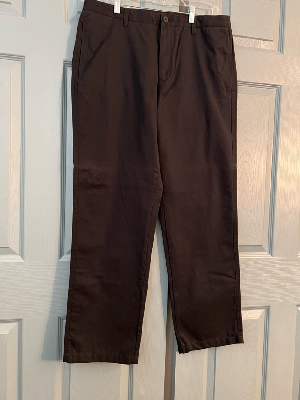 Calvin Klein Khaki Straight Fit.